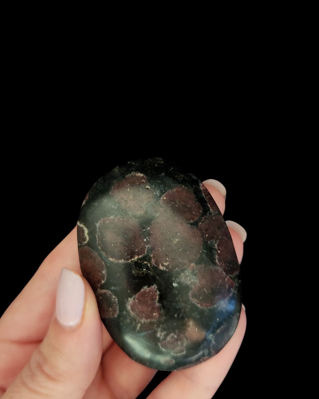 Palm Stone - Garnet