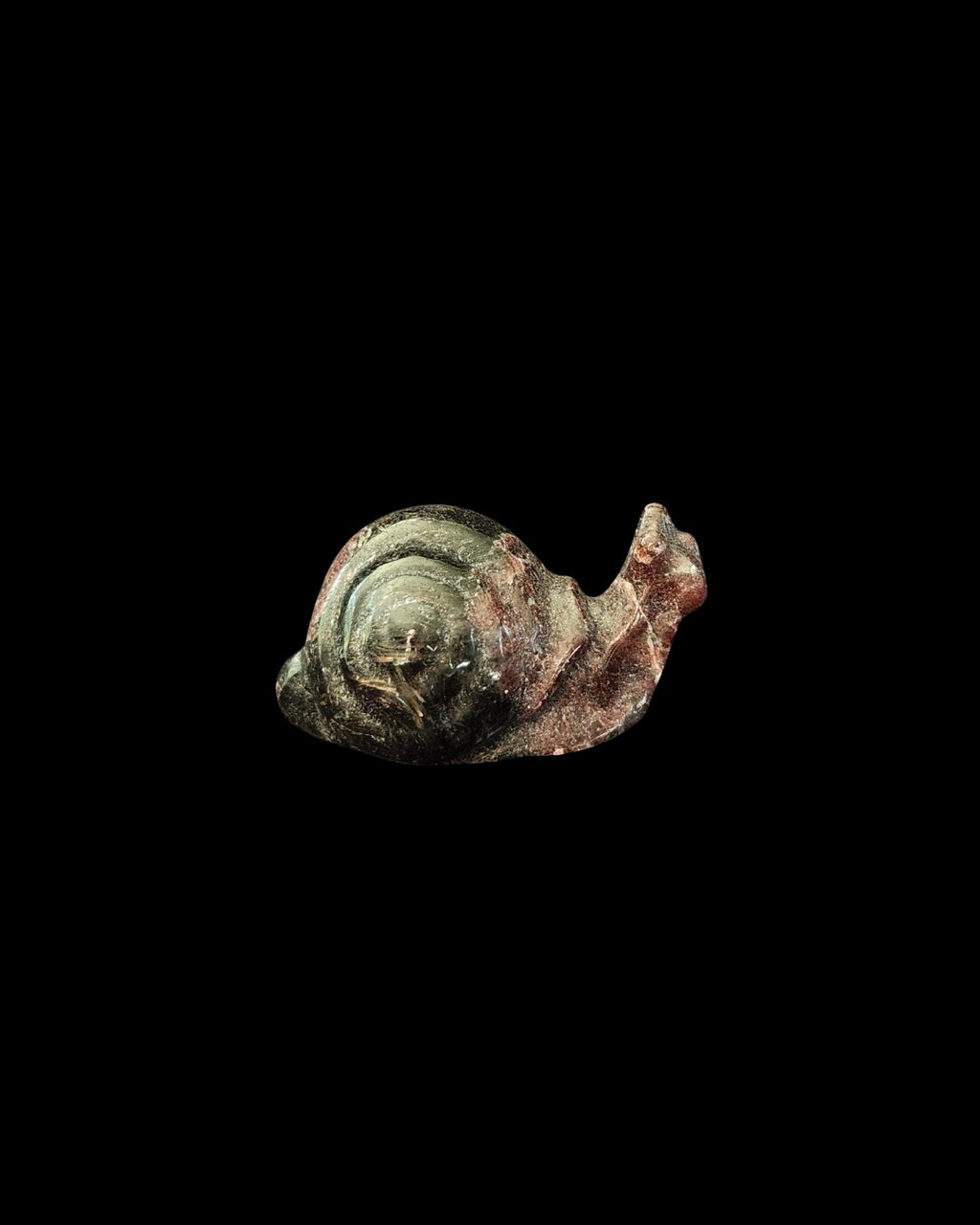 Snail - Garnet