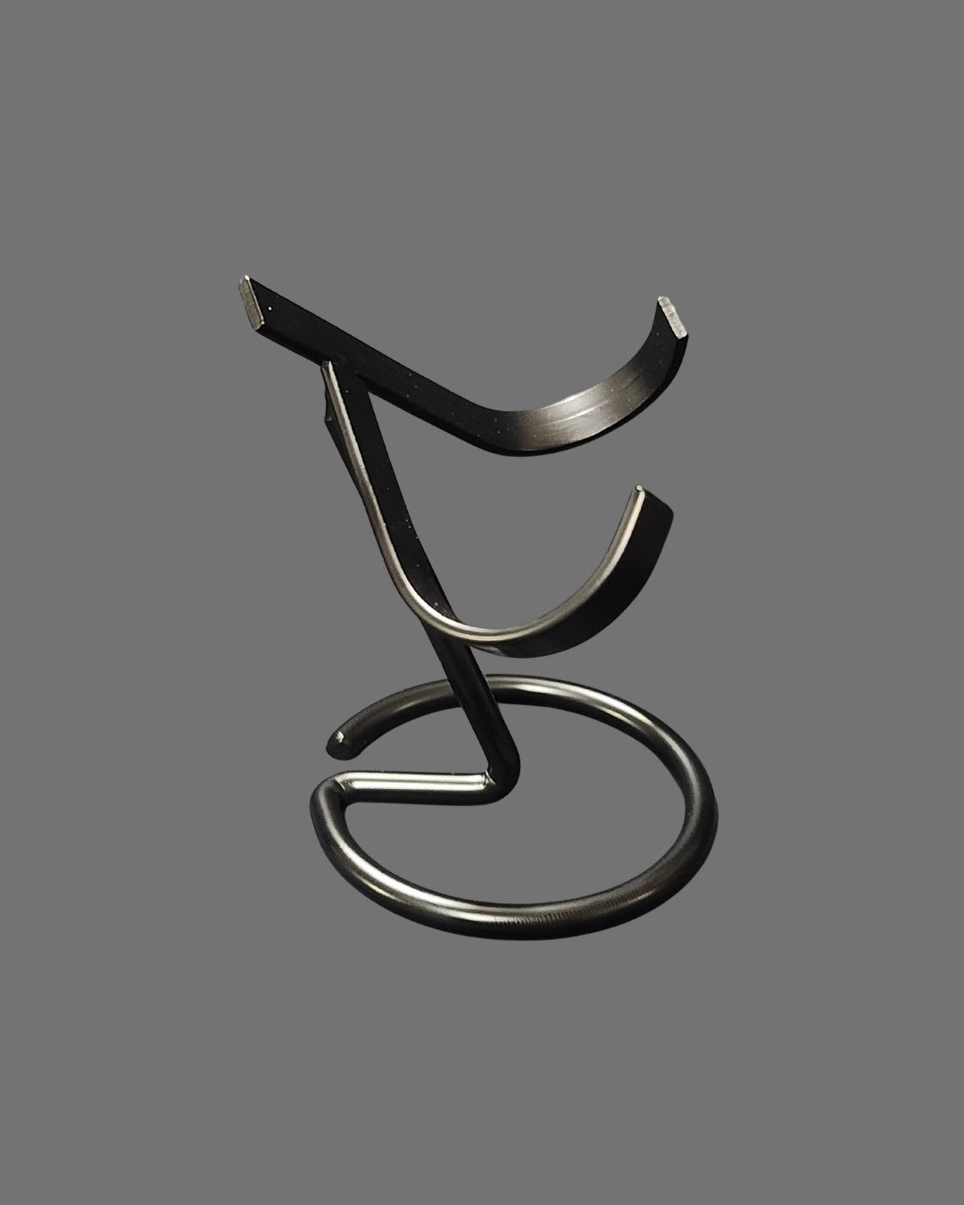 Heart Stand - Black Medium