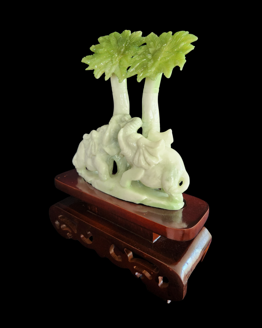 Elephant & Tree - Green and White Jade