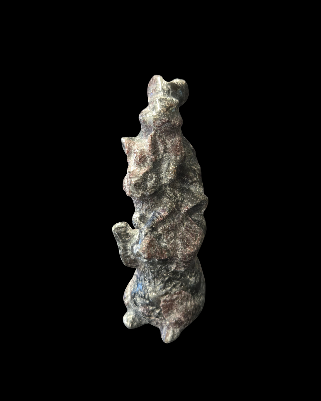 3 Rabbits - Garnet