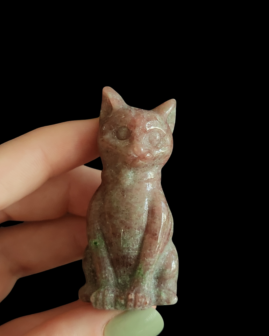 Cat - Garnet in Fuchsite